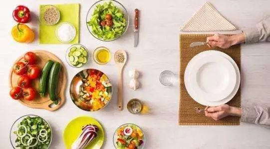 【健康秘笈】高老輩教你3個正確吃飯習慣，幫你遠離高血壓